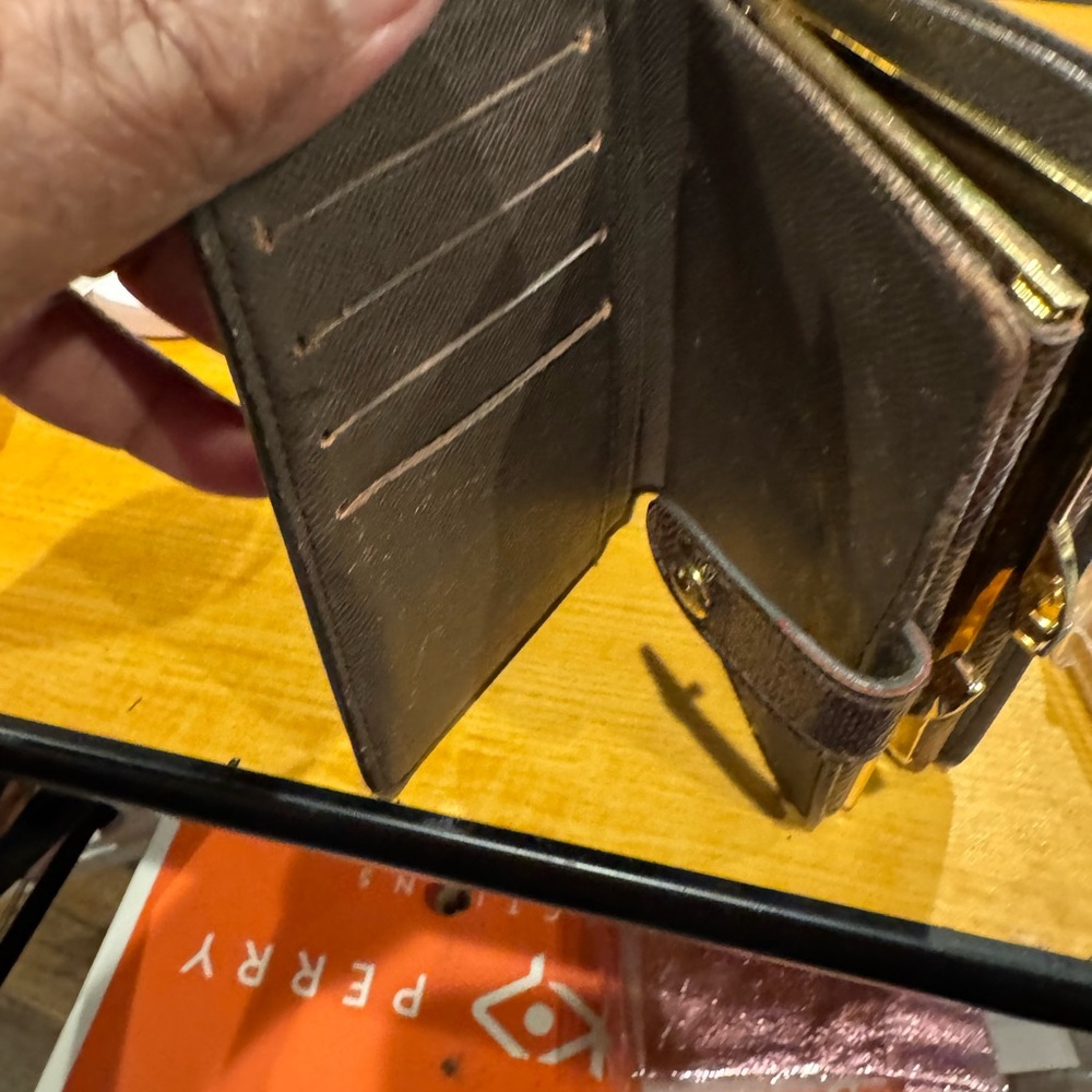 Louis Vuitton Damier Ebene Wallet - Picture 6 of 10